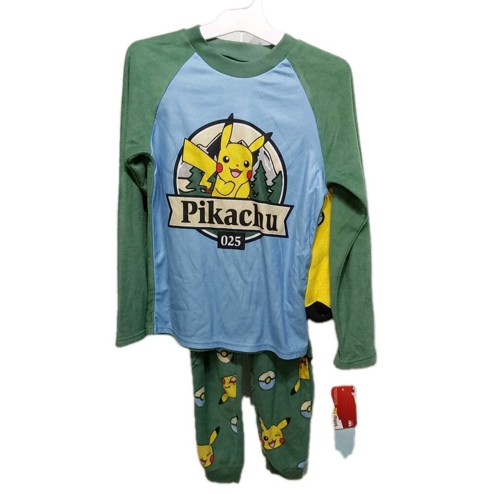 Boys Pokemon M(8-10) Green Pikachu Long Sleeve Fleece Pajama Set W/Socks